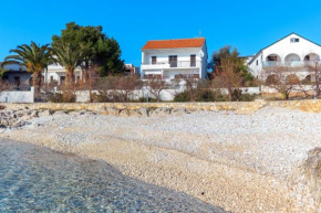 Apartments by the sea Rogoznica - 10000